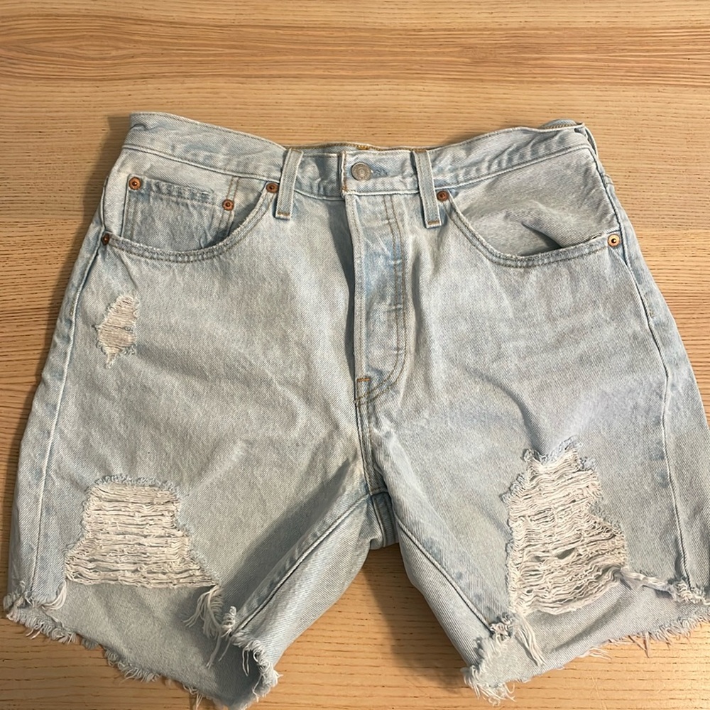 Levi's Women's 501 High-Rise Midi Jean Shorts - Shake It Up Size W30